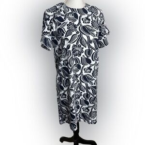 Ann Taylor Factory Petite black white short sleeve ruffled dress Small Petite